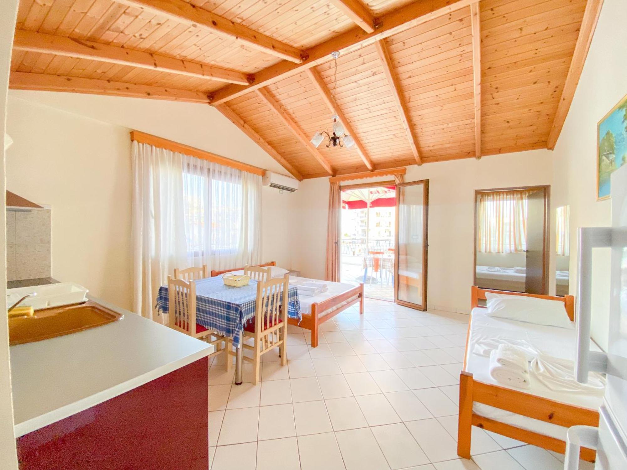 Summerland Saranda Exteriér fotografie