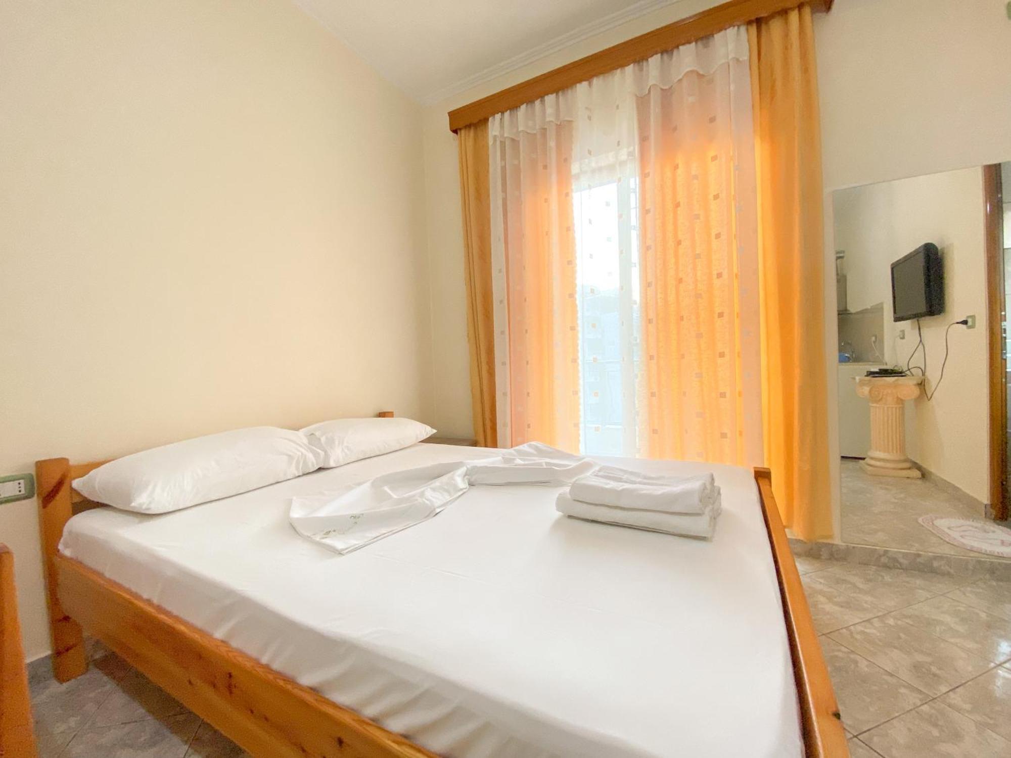 Summerland Saranda Exteriér fotografie